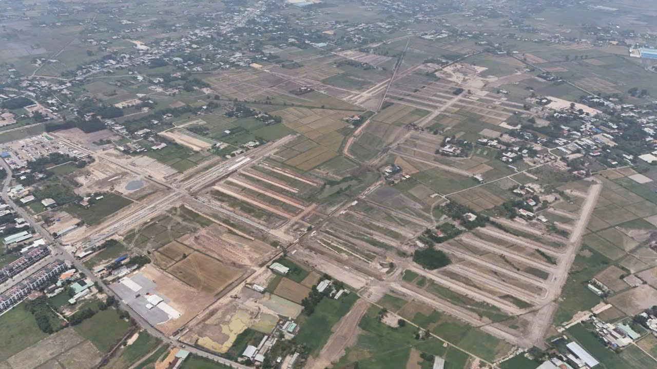 tien-do-thi-cong-vinhomes-green-city-02