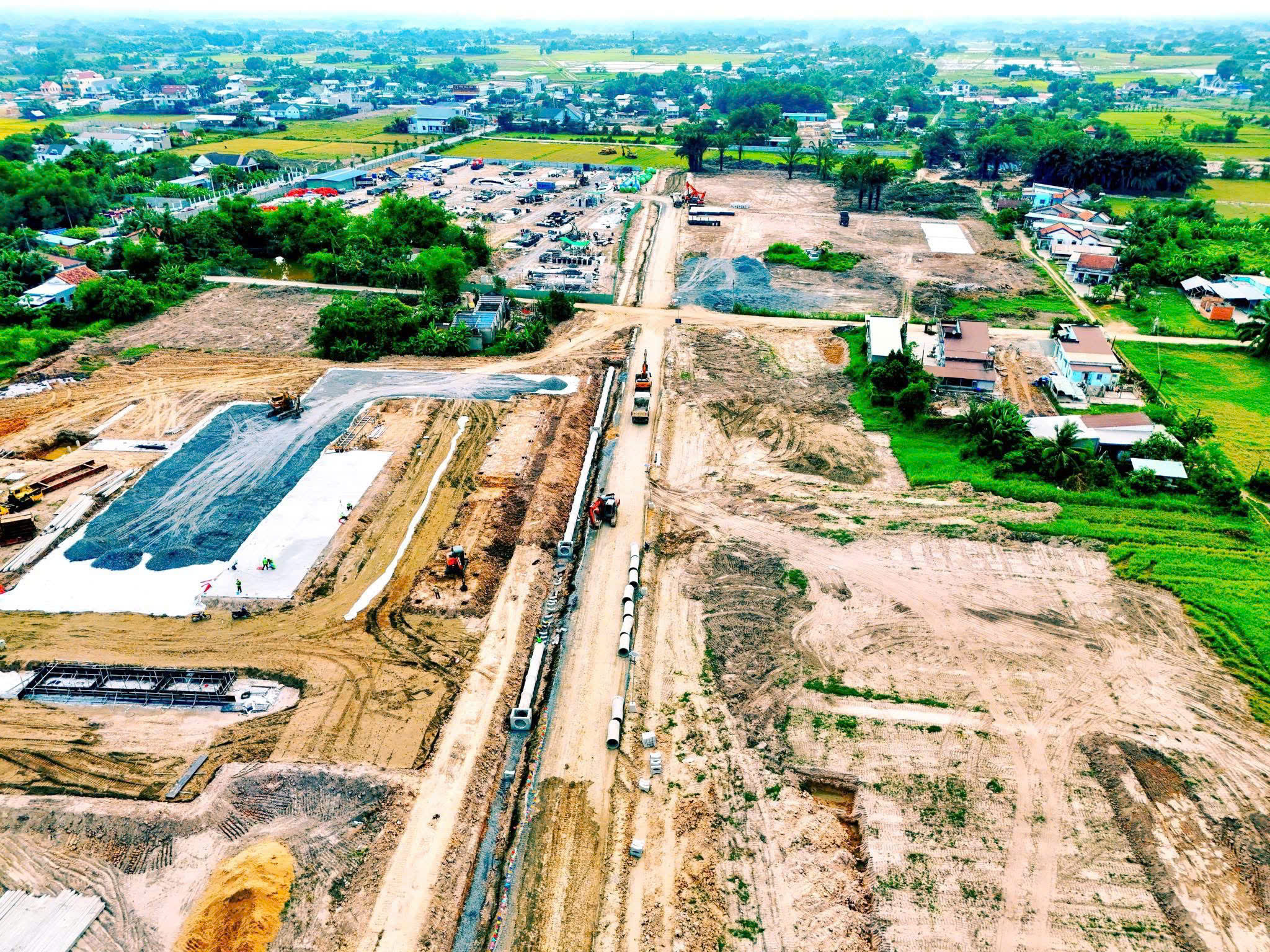 tien-do-thi-cong-vinhomes-green-city-10